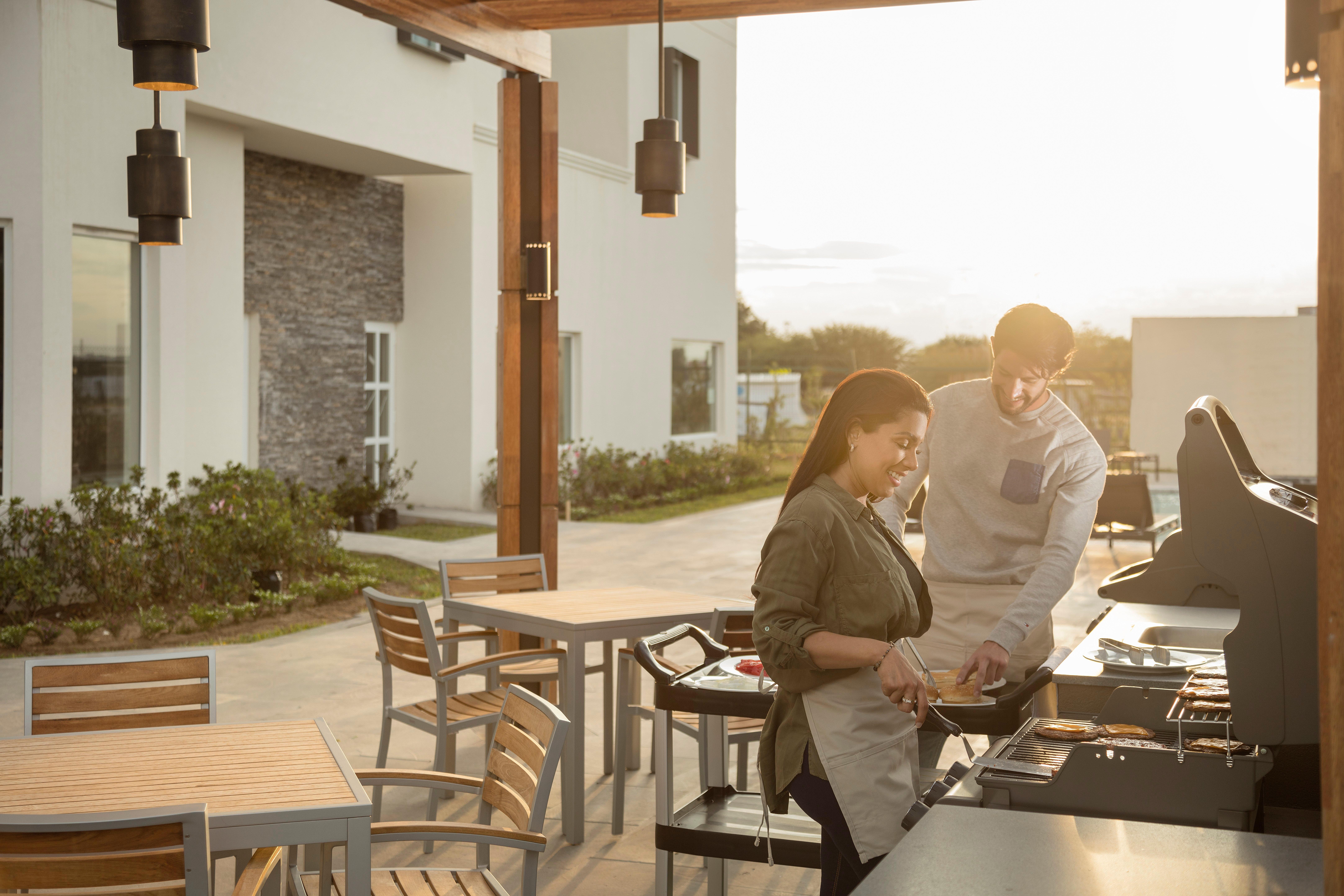 Staybridge Suites - Saltillo By Ihg Exterior photo